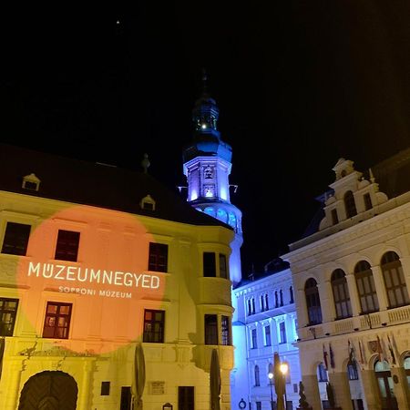 Interno Casa Apartment Sopron Bagian luar foto